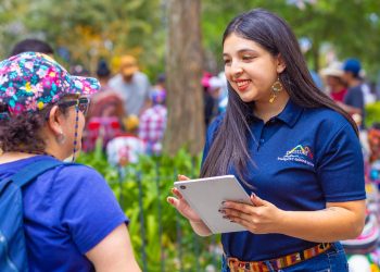 Personal del Inguat brinda asistencia a la población esta Semana Santa. /Foto: Inguat