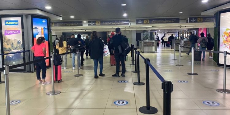 Guatemala prohíbe el ingreso a un colombiano señalado de terrorismo y deportado de EE. UU.