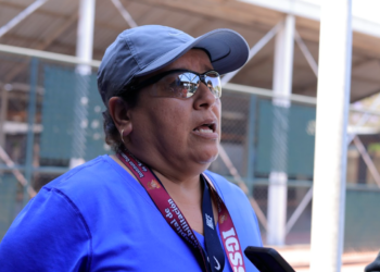 Ingrid Salvatierra, fisioterapeuta comparte sus experiencias. // Foto: Gilber García.