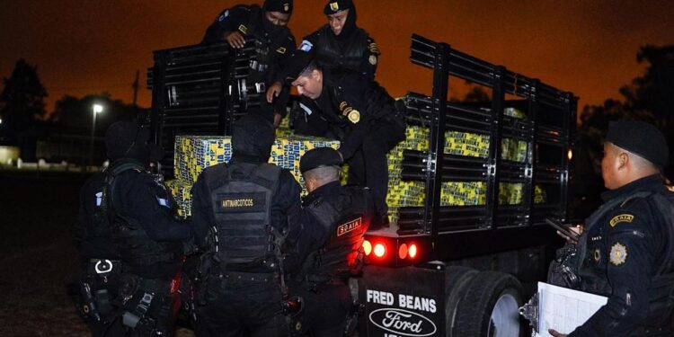 PNC incauta 180 millones de quetzales en cocaína