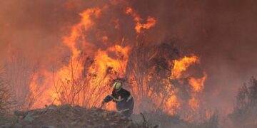 Incendios en Chile han dejado contaminación y pérdidas. / Foto: BBC.
