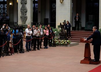 Conferencia de prensa del presidente Bernardo Arévalo. / Foto: Alvaro Interiano, Dickéns Zamora y Gilber García.