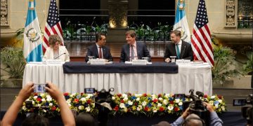 Conferencia de prensa luego del Diálogo Económico de Alto Nivel entre Guatemala y Estados Unidos. / Foto: Alejandro García y Dickéns Zamora.