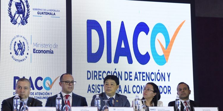 Diaco impulsa la protección al consumidor y usuario financiero