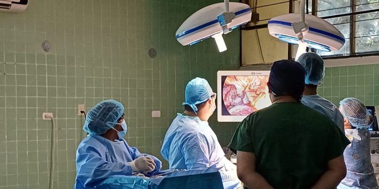 Paciente se recupera tras compleja cirugía en hospital de enfermedades respiratorias