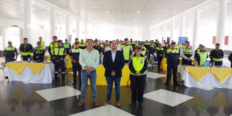 PNC de Tránsito refuerza educación vial en el oriente del país