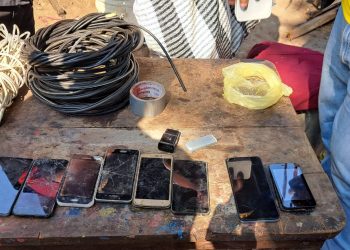 Decomisan teléfonos y generadores de señal satelital en requisa en Granja Penal Canadá, Escuintla