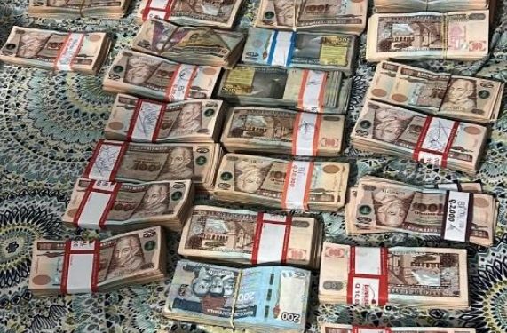 Red de visas falsas poseía más de 362 mil quetzales en una vivienda