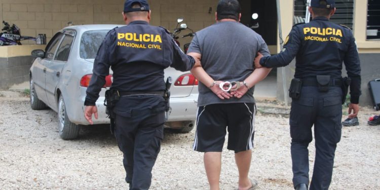 Capturado presunto coyote en operativo policial durante Semana Santa