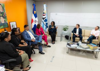 INE presente en Seminario Internacional, en República Dominicana