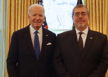 Los presidentes de Guatemala, Bernardo Arévalo y Estados Unidos, Joe Biden. / Foto: Lourdes Hércules.