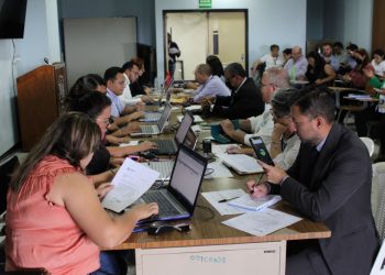 Salud mantiene compromiso sobre abastecimiento en hospitales