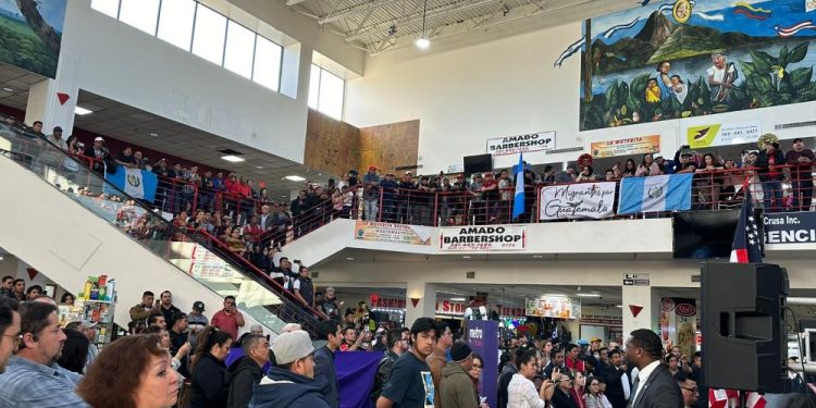 Presidente Arévalo busca convertir a personas migrantes en socios del desarrollo