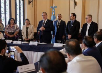 Mandatario Bernardo Arévalo reitera apoyo a los gobiernos locales. / Foto: Alejandro García y Dickéns Zamora.