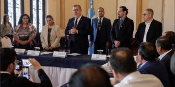 Mandatario Bernardo Arévalo reitera apoyo a los gobiernos locales. / Foto: Alejandro García y Dickéns Zamora.