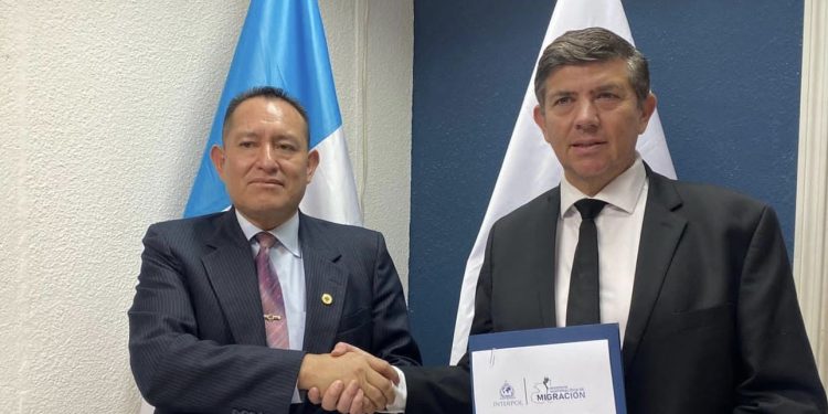 Migración y la Interpol Guatemala fortalecen la seguridad