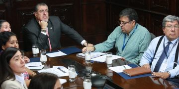 Reunión con el presidente con Copresam, Segeplan y Scep.