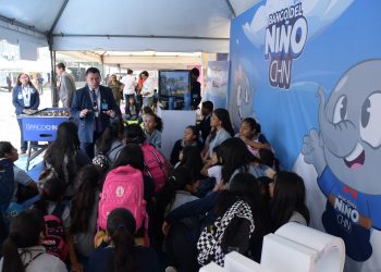 Buscan que estudiantes conozcan sobre temas económico-financieros