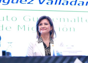 La vicepresidenta Karin Herrera lideró el lanzamiento de la política migratoria. /Foto: Vicepresidencia de la República