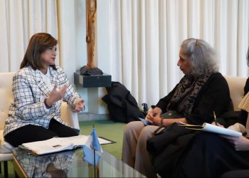 Vicepresidenta Herrera (izquierda) junto a Ligia Noronha del PNUMA. /Foto: Vicepresidencia de la República