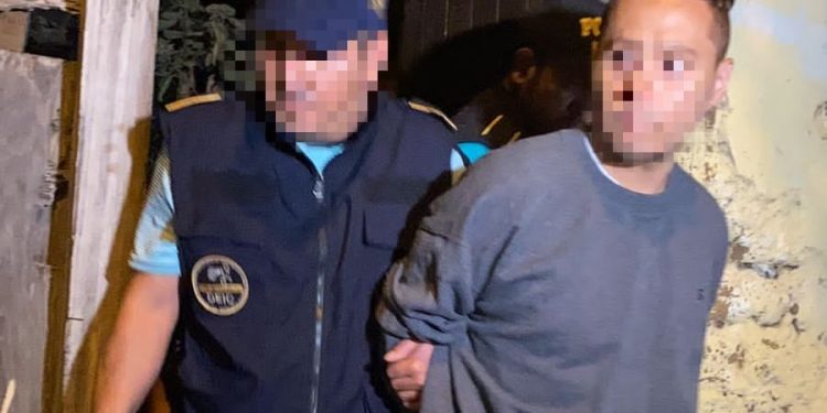 Investigación permite la captura de hombre que escondía el cuerpo de una mujer en el baúl de un carro