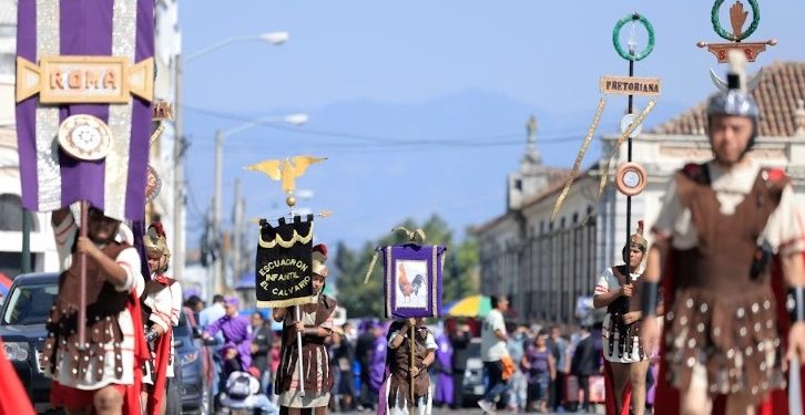 Agentes PNC listos para acompañar a fieles en recorridos procesionales