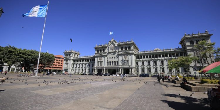 La vicepresidencia aclaró que no ha hecho reclutamientos y menos cobros por ello. /Foto: Gilber García