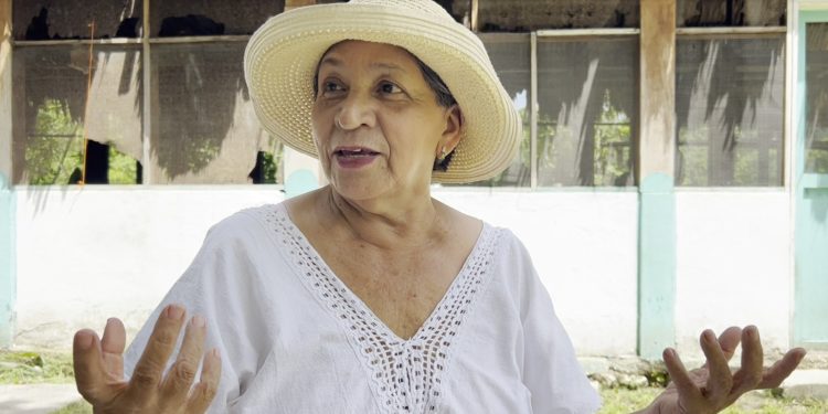 Mujer emprendedora se destaca como lideresa ante la sociedad petenera