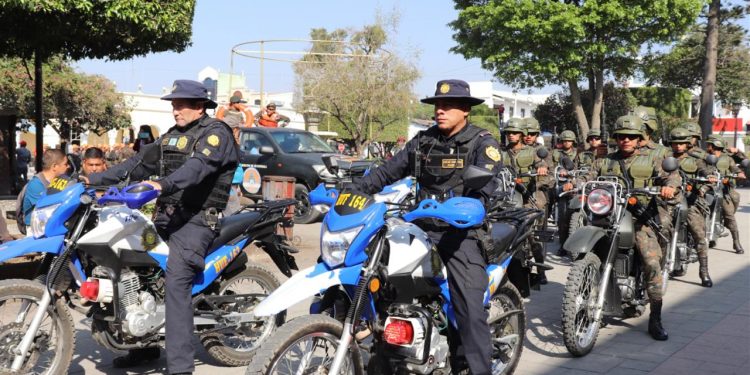 Reafirman compromiso con la seguridad de los huehuetecos