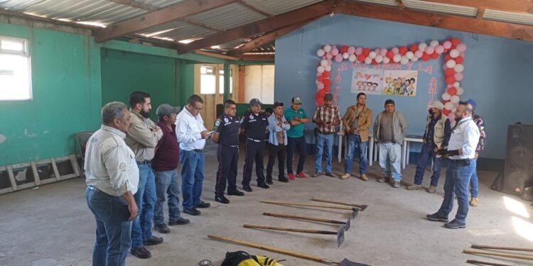 Desarrollan taller de técnicas básicas de control y liquidación de incendios forestales en San Carlos Alzatate, Jalapa