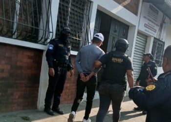Operativo contra extorsiones: PNC captura a 14 mujeres y 11 hombres