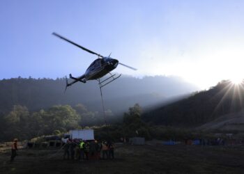 Autoridades continúan sumando esfuerzos para el combate a los incendios. /Foto: Gilber García.