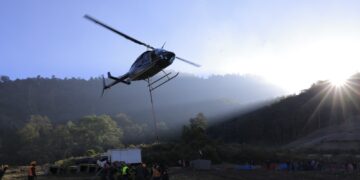 Autoridades continúan sumando esfuerzos para el combate a los incendios. /Foto: Gilber García.