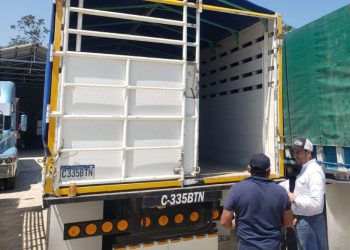 Jornada de simplificación de trámites y facilitación de licencias sanitarias en Petén