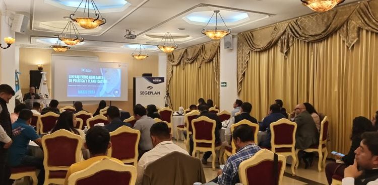 Sistema de Consejos de Desarrollo recibe lineamientos de planificación e inversión 2025 a nivel nacional