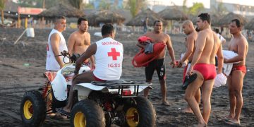 Cuerpo de Salvamento del IGSS en alerta durante la Semana Santa