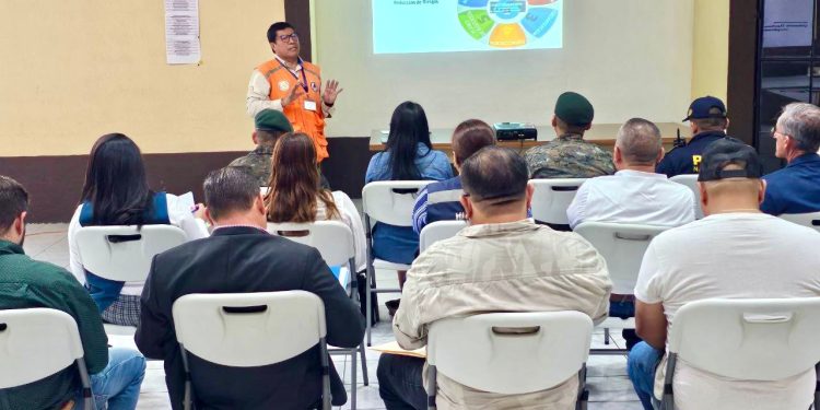 Fortalecen capacidad de respuesta ante situaciones de emergencia en Jalapa