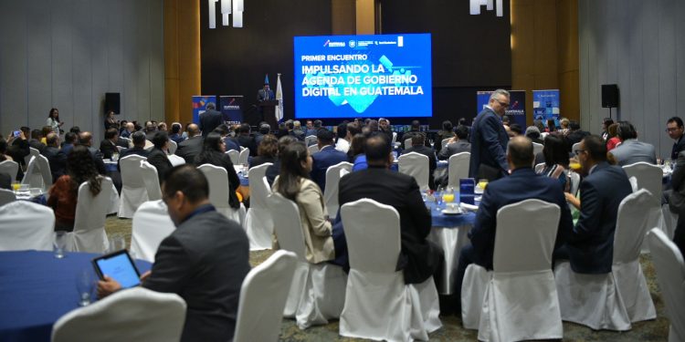 Participan en encuentro que busca impulsar la agenda de gobierno digital