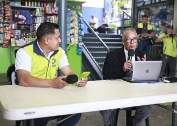 Radio TGW transmitió en vivo desde El Amate. /Foto: Diario de Centroamérica