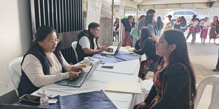 Más de 600 oportunidades de empleo durante Feria de Empleo Nacional en Quetzaltenango