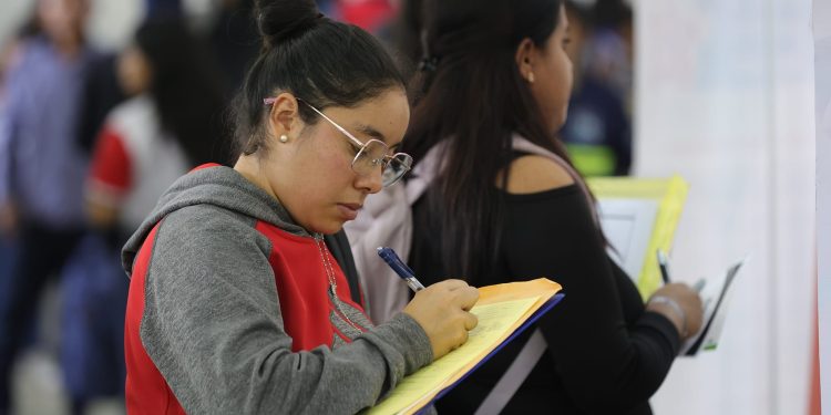 Buscan crear condiciones dignas para las mujeres que laboran en el Ejecutivo. /Foto: Mintrab