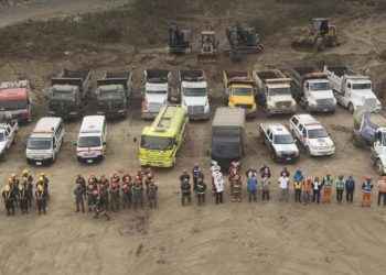 Equipos de emergencia logran controlar al 100 % incendio en el vertedero de AMSA