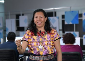 La titular del Mintrab, Miriam Roquel, destaca los esfuerzos del equipo para velar por mejores oportunidades laborales para los guatemaltecos. /Foto: Carlos Jacinto