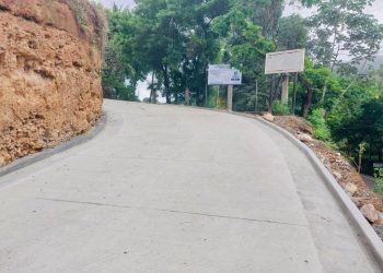 Entregan mejoras de carretera en aldea Lela Obraje en Camotán, Chiquimula