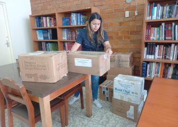 Mil libros son distribuidos en bibliotecas de Huehuetenango