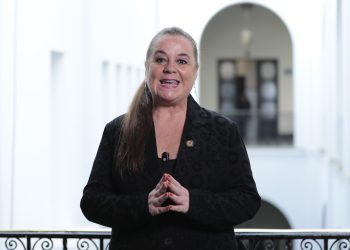 Ministra de Educación envía emotivo mensaje por el Día Mundial del Libro