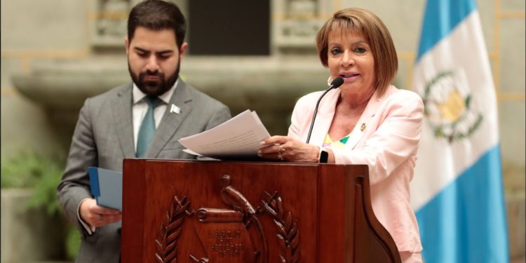 CIV destituye a personal de la dirección general de Caminos