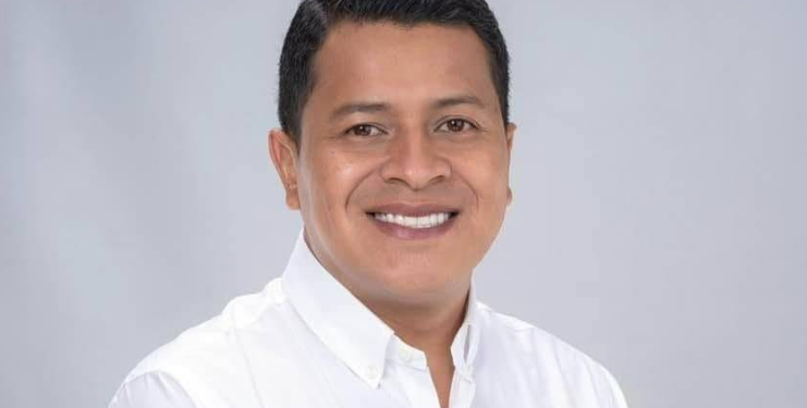 Daniel Chavajay, alcalde de San Juan La Laguna, Sololá.