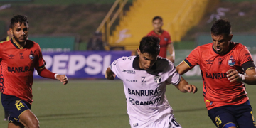 Comunicaciones y Municipal no se dañan en el clásico 328