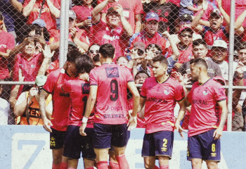 Municipal gana, gusta y golea para avanzar a las semifinales